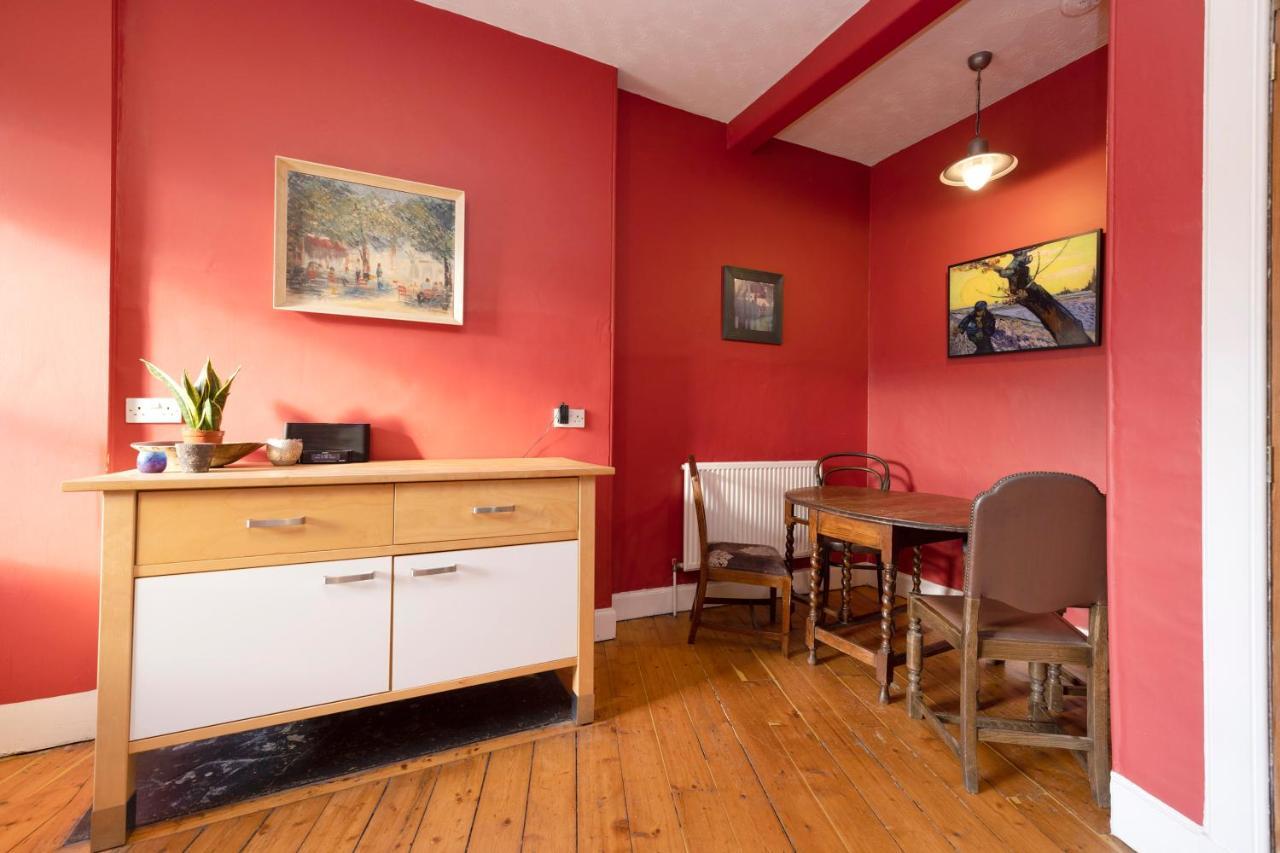 Joivy Old Town 1-Bed Apartment With Stunning Views EDI Exterior photo